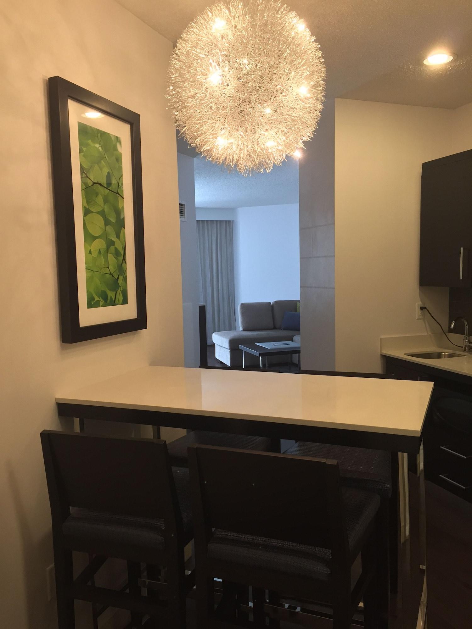 The Hollis Halifax - A Doubletree Suites By Hilton Екстериор снимка