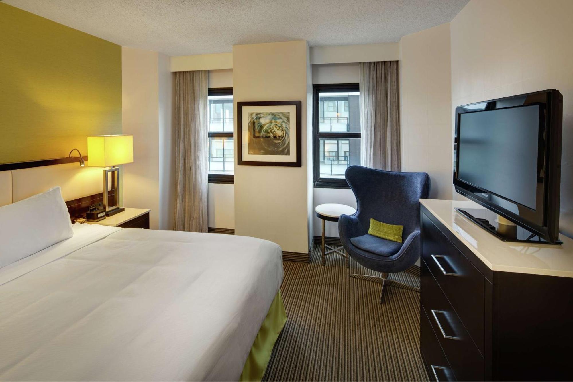 The Hollis Halifax - A Doubletree Suites By Hilton Екстериор снимка