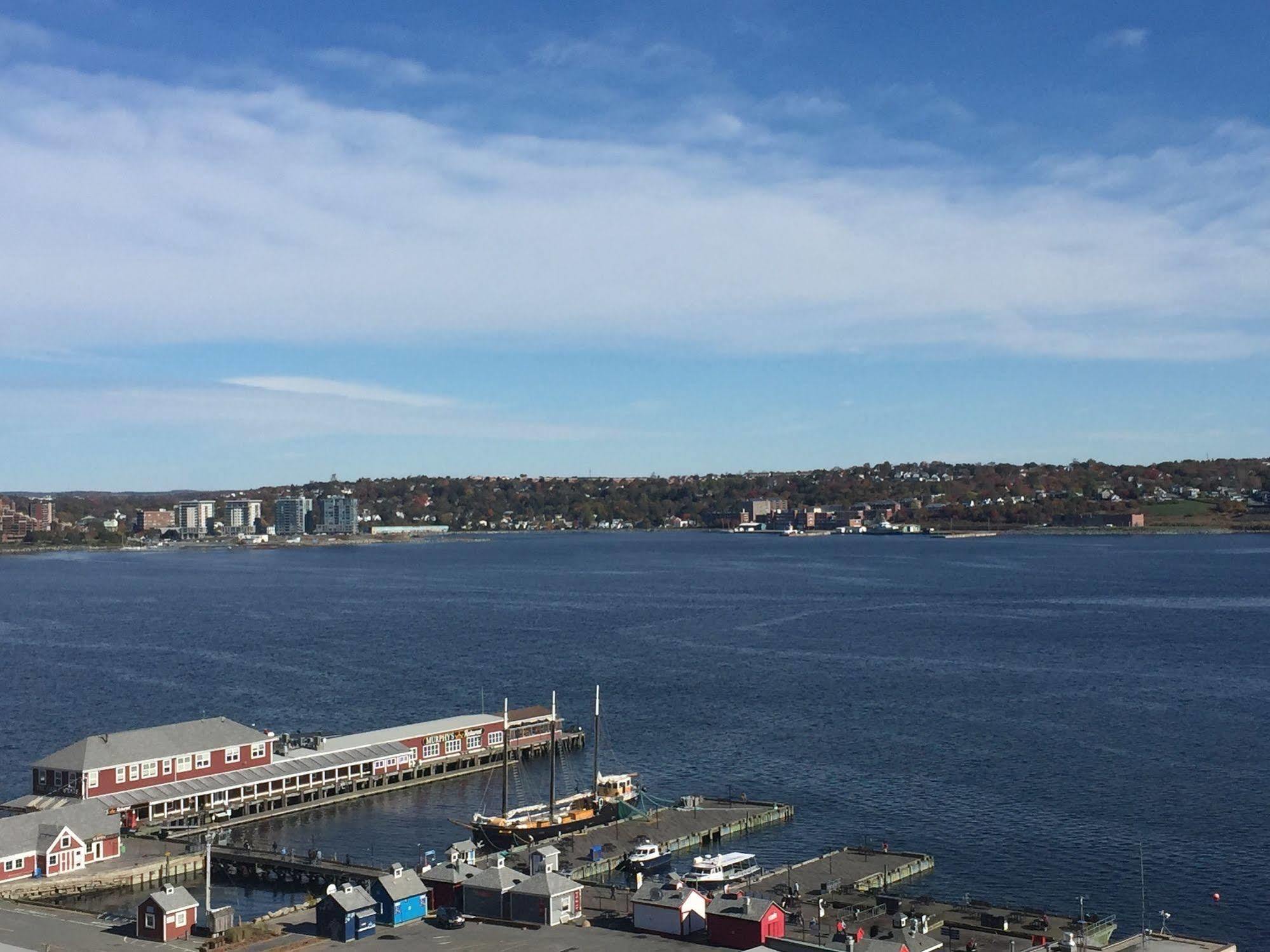 The Hollis Halifax - A Doubletree Suites By Hilton Екстериор снимка